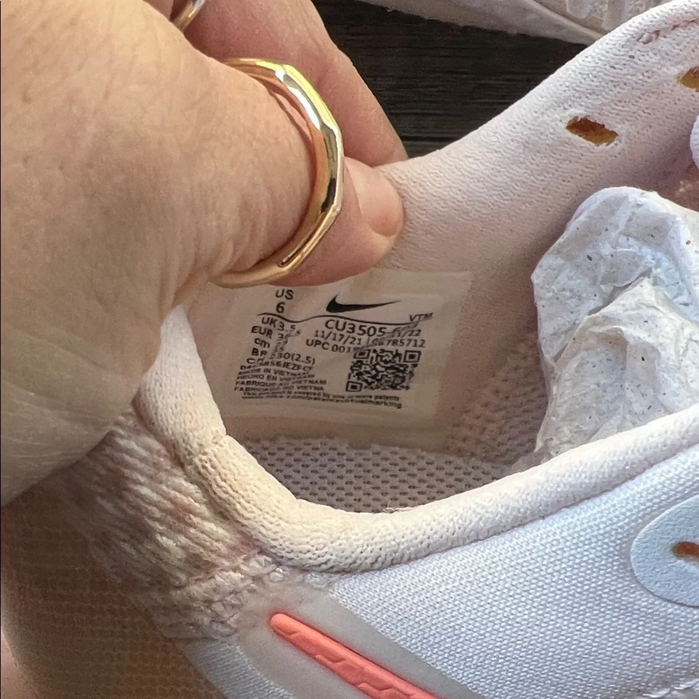 Nike Renew Women's Pink Running Shoes - Picture 5 of 6